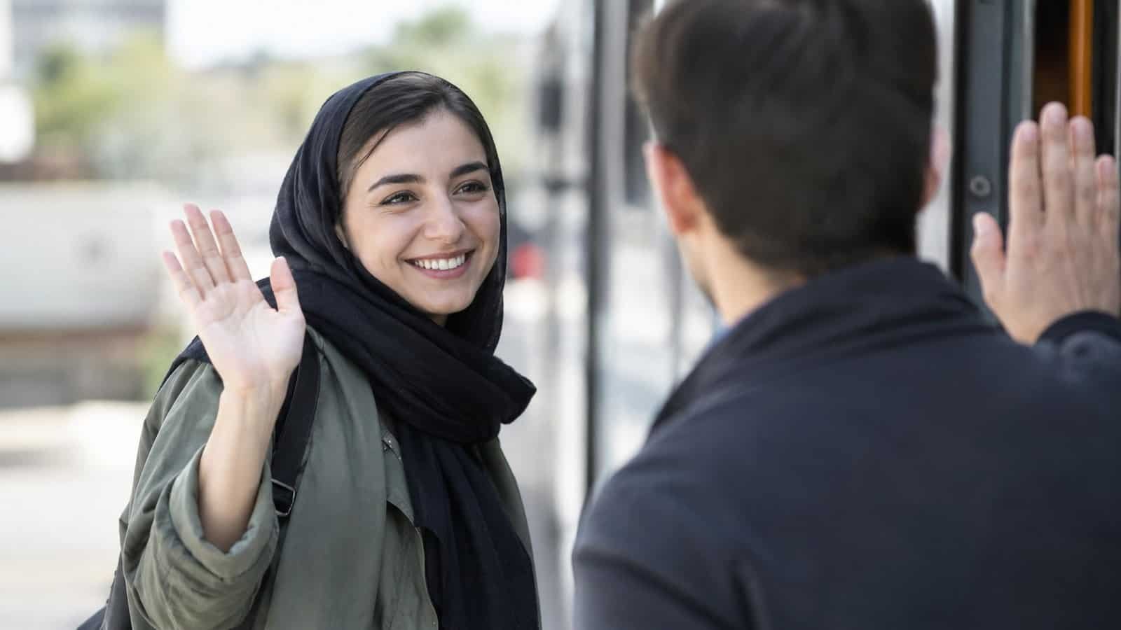 How Do You Say Goodbye in Persian